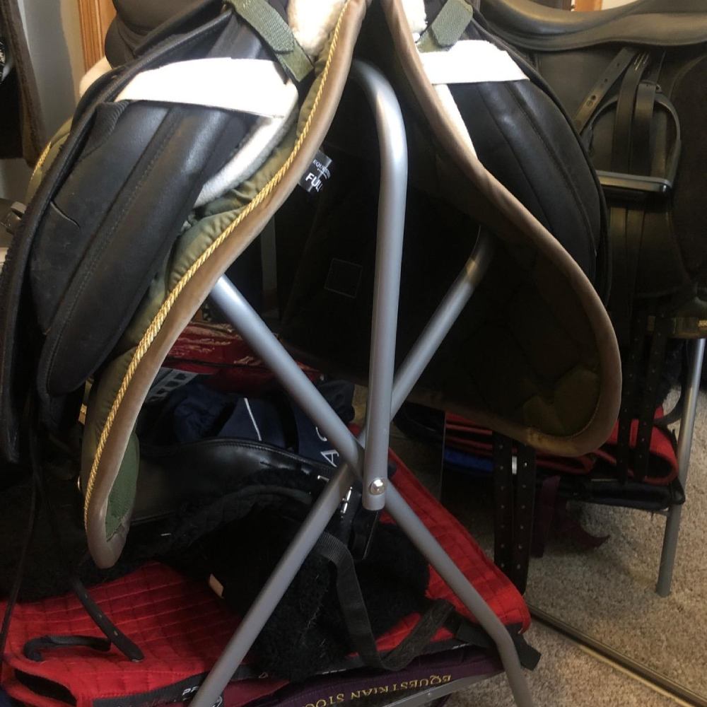 Portable Saddle Stand: image 10